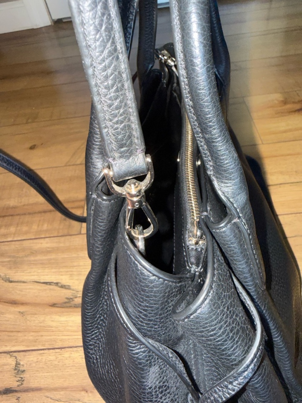 Dumpling Large Satchel Bag - Picture 11 of 12